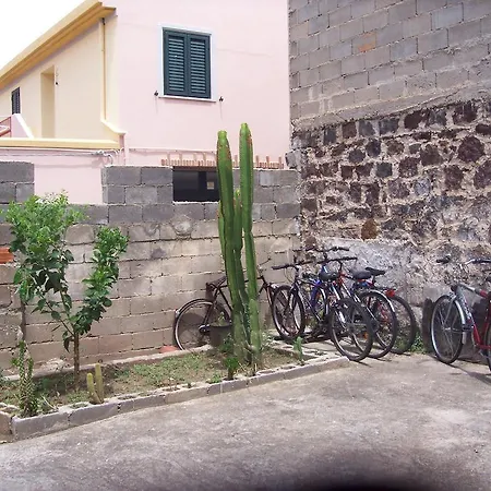 Bed & Breakfast Su Kaktus Orosei